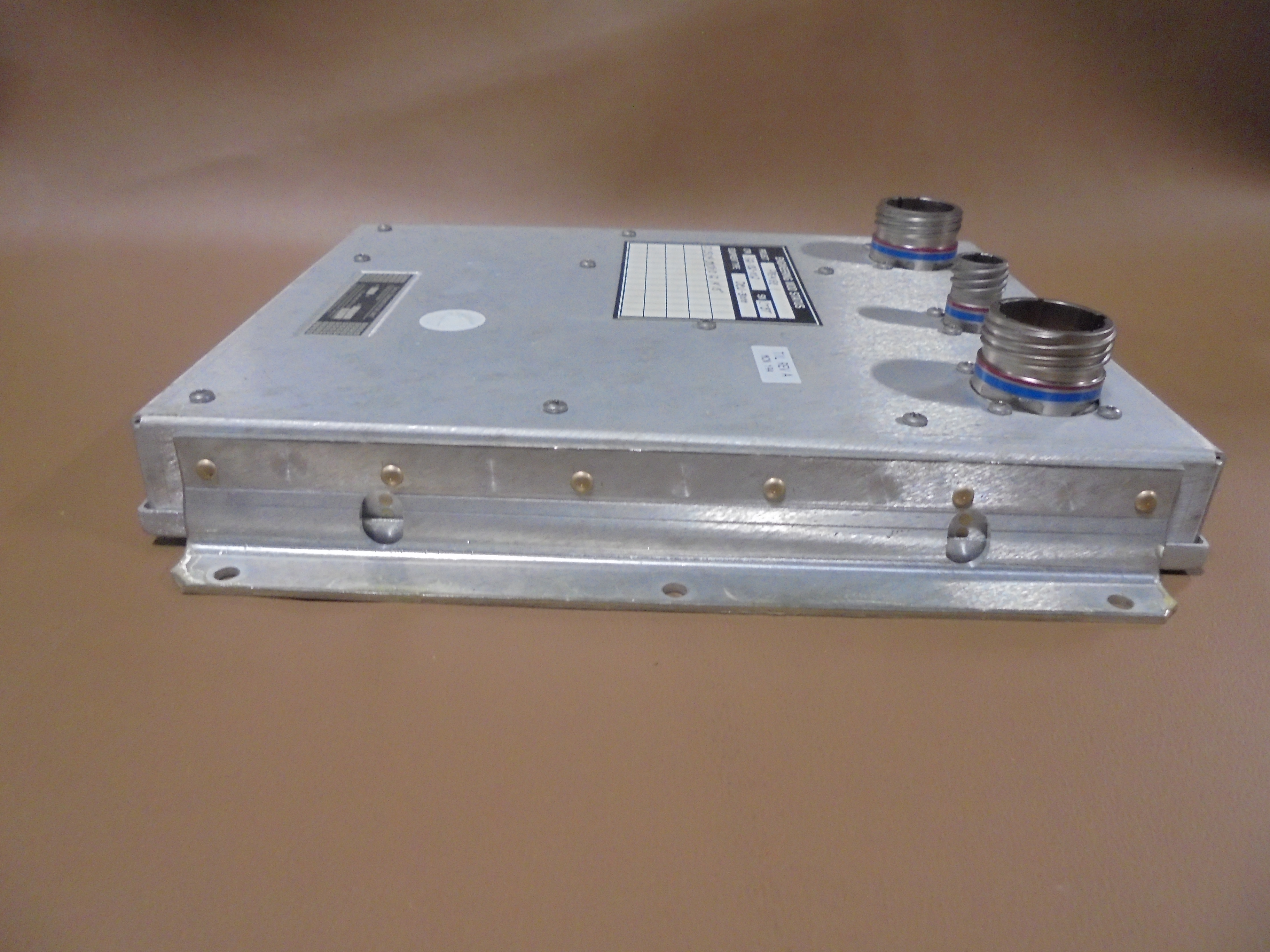 Data Concentration Unit 822-1132-002 - DCU-3000 - DATA CONCENTRATION UNIT - Avionics Sales ...